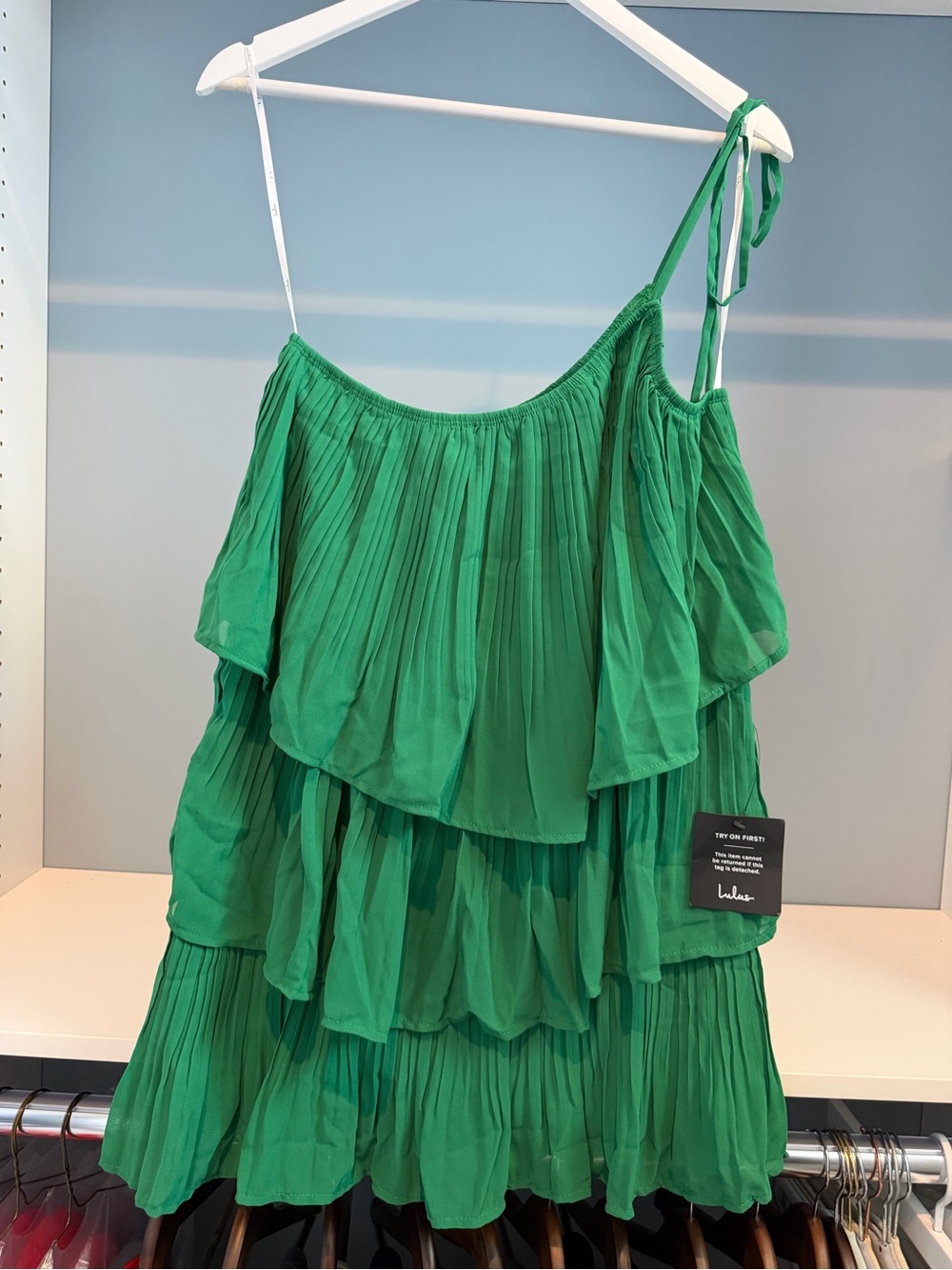NWT Lulus Green Tiered Ruffle Sleeveless Dress. Size large. Gorgeous. Brand new!
